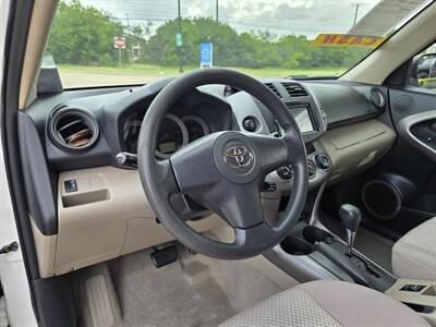 2006 Toyota RAV4   - Photo 13 - Garland, TX 75042