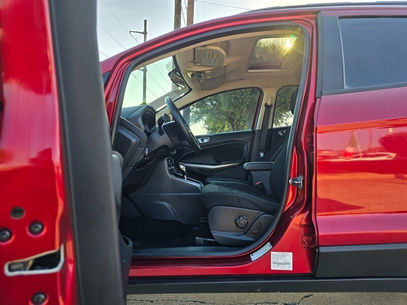 2018 Ford EcoSport SE - Photo 18 - Garland, TX 75042