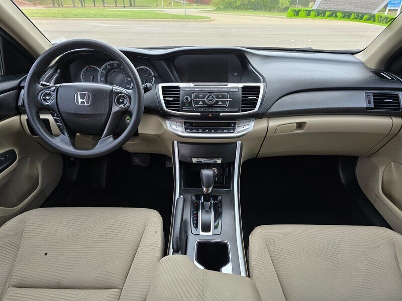 2014 Honda Accord LX - Photo 17 - Garland, TX 75042
