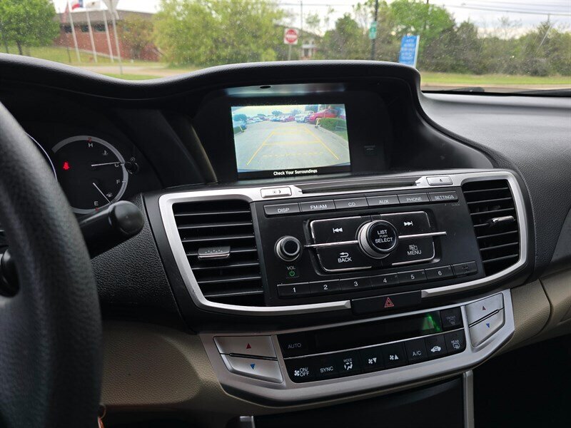 2014 Honda Accord LX - Photo 18 - Garland, TX 75042