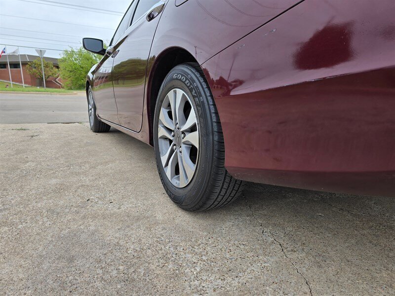 2014 Honda Accord LX - Photo 5 - Garland, TX 75042