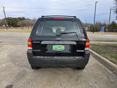 2005 Ford Escape XLS   - Photo 7 - Garland, TX 75042