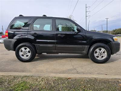 2005 Ford Escape XLS   - Photo 9 - Garland, TX 75042