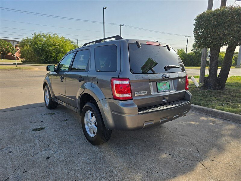 2010 Ford Escape XLT - Photo 7 - Garland, TX 75042