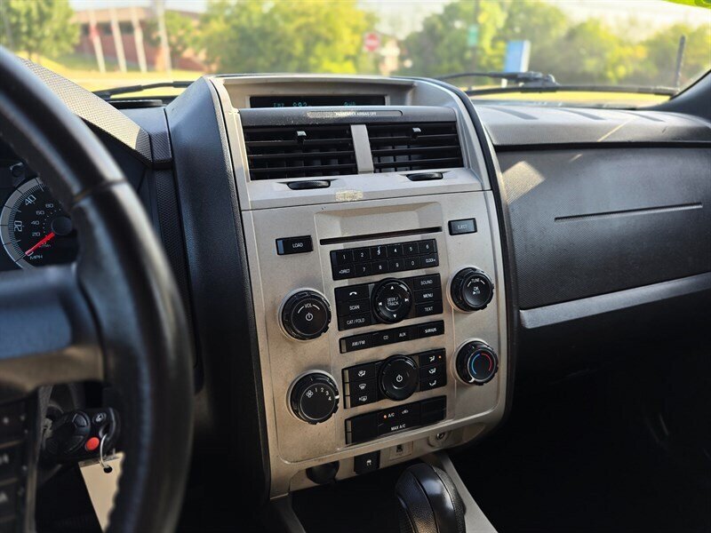 2010 Ford Escape XLT - Photo 18 - Garland, TX 75042