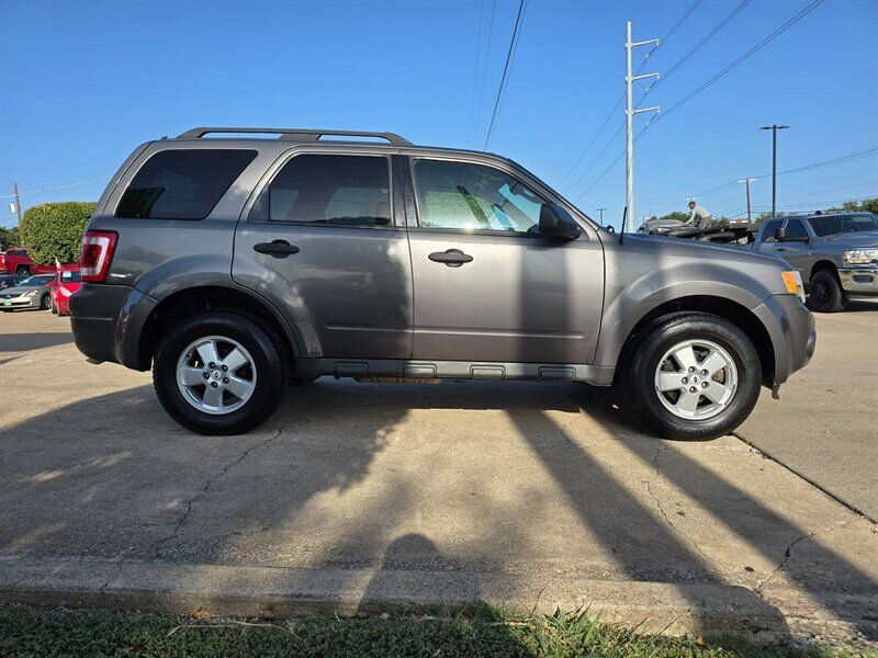 2010 Ford Escape XLT - Photo 10 - Garland, TX 75042