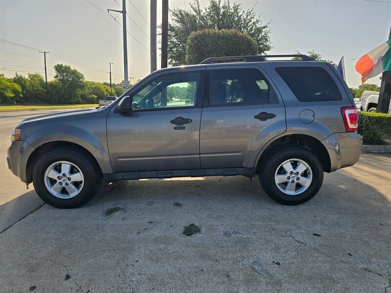 2010 Ford Escape XLT - Photo 4 - Garland, TX 75042