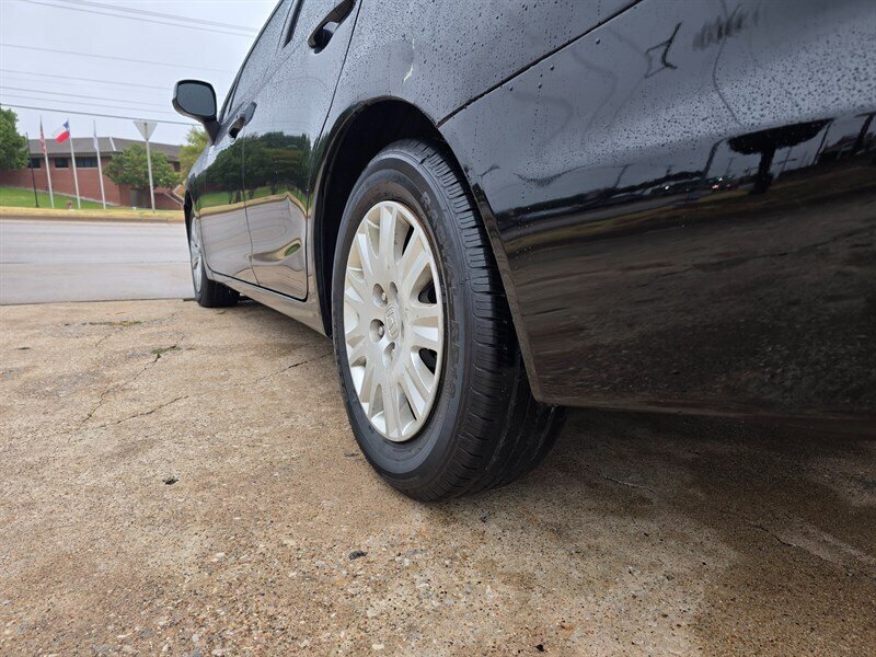 2012 Honda Civic LX - Photo 5 - Garland, TX 75042