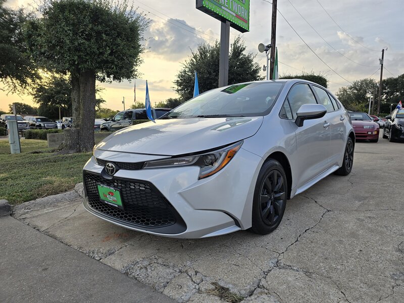 2020 Toyota Corolla LE   - Photo 2 - Garland, TX 75042