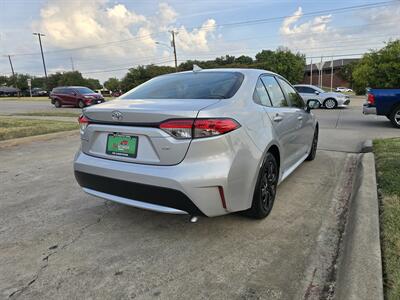 2020 Toyota Corolla LE   - Photo 8 - Garland, TX 75042