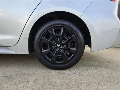 2020 Toyota Corolla LE   - Photo 4 - Garland, TX 75042