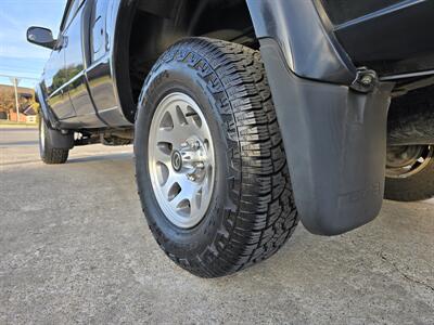 2001 Mazda B-Series Pickup B3000 SE   - Photo 6 - Garland, TX 75042