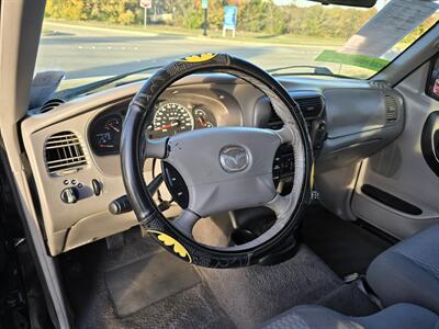 2001 Mazda B-Series Pickup B3000 SE   - Photo 15 - Garland, TX 75042