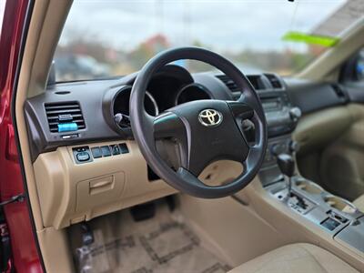 2010 Toyota Highlander - Photo 13 - Garland, TX 75042
