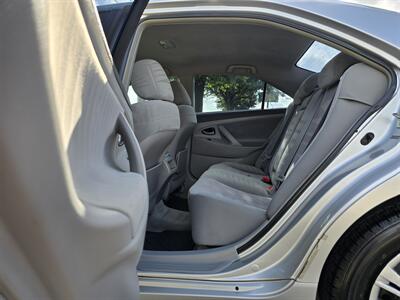 2010 Toyota Camry LE   - Photo 15 - Garland, TX 75042