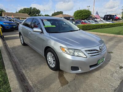 2010 Toyota Camry LE   - Photo 10 - Garland, TX 75042