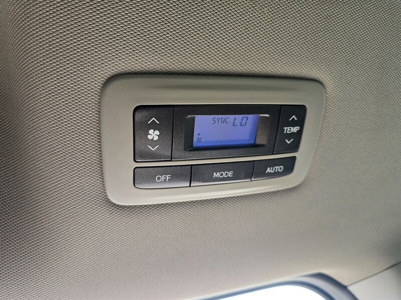 2016 Toyota Sienna XLE 8-Passenger - Photo 19 - Garland, TX 75042