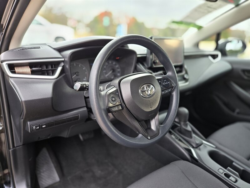 2024 Toyota Corolla LE - Photo 13 - Garland, TX 75042