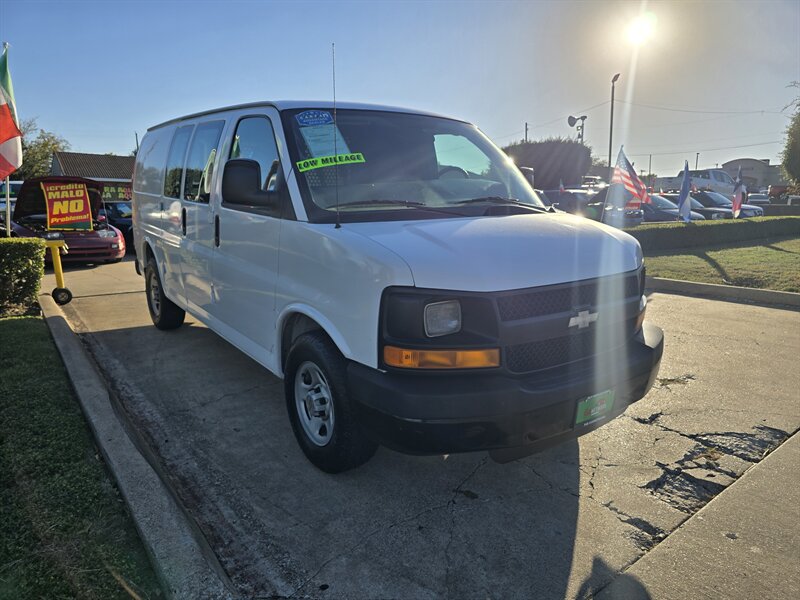 2005 Chevrolet Express 1500 - Photo 13 - Garland, TX 75042