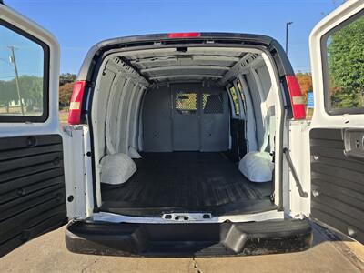 2005 Chevrolet Express 1500 - Photo 8 - Garland, TX 75042