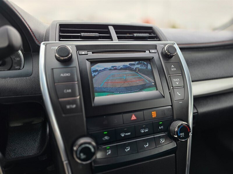 2017 Toyota Camry SE - Photo 21 - Garland, TX 75042