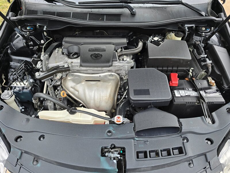 2017 Toyota Camry SE - Photo 13 - Garland, TX 75042