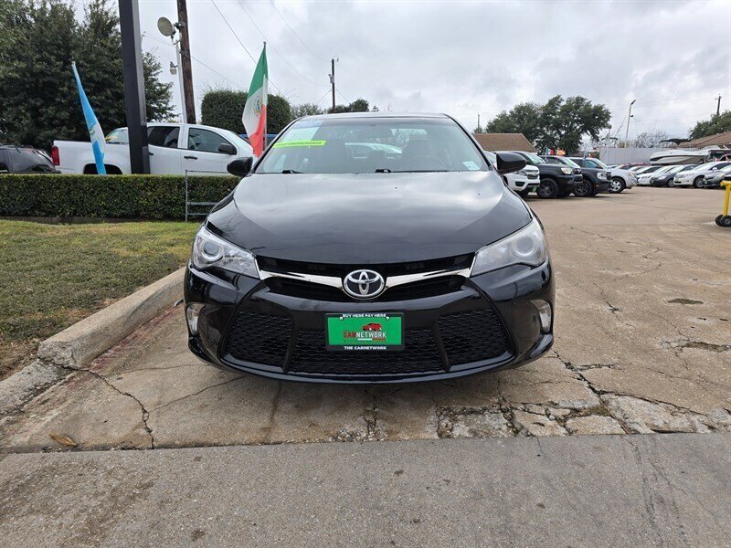 2017 Toyota Camry SE - Photo 12 - Garland, TX 75042