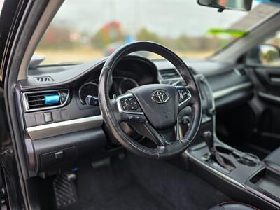 2017 Toyota Camry SE - Photo 14 - Garland, TX 75042