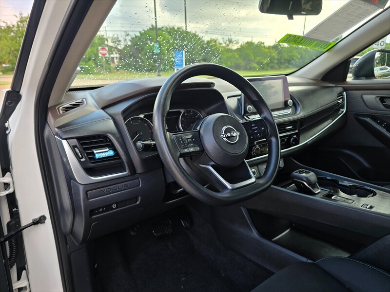 2023 Nissan Rogue S - Photo 15 - Garland, TX 75042