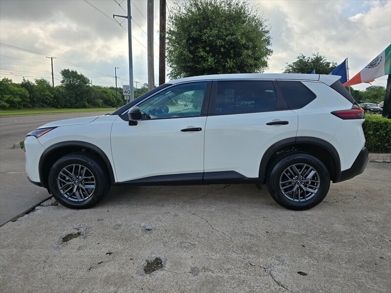 2023 Nissan Rogue S - Photo 3 - Garland, TX 75042