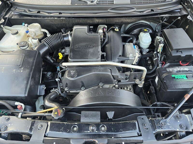 2004 GMC Envoy SLT - Photo 12 - Garland, TX 75042