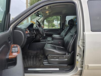 2008 Chevrolet Suburban LT   - Photo 14 - Garland, TX 75042