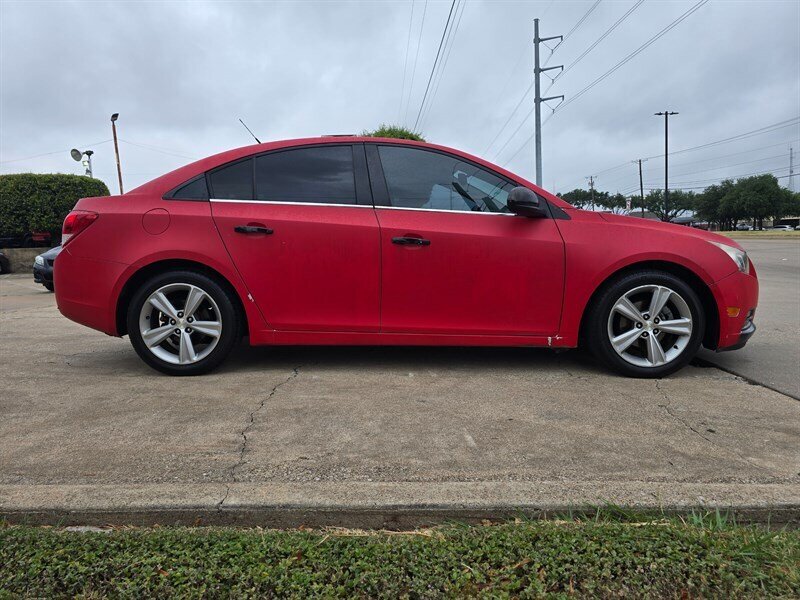 2013 Chevrolet Cruze 2LT Auto - Photo 9 - Garland, TX 75042