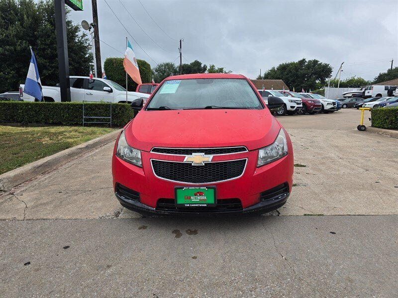 2013 Chevrolet Cruze 2LT Auto - Photo 11 - Garland, TX 75042