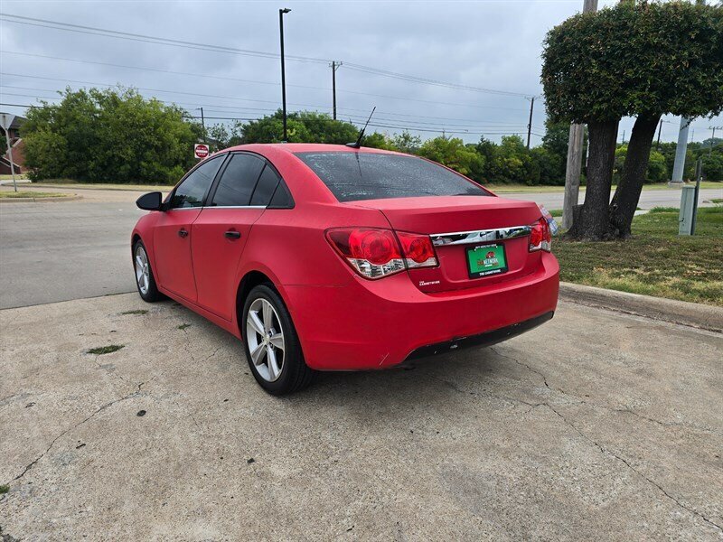 2013 Chevrolet Cruze 2LT Auto - Photo 6 - Garland, TX 75042