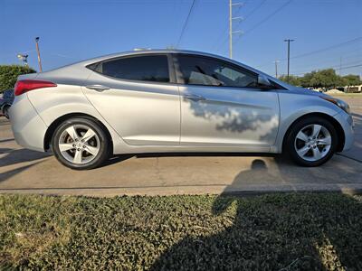 2013 Hyundai Elantra GLS   - Photo 9 - Garland, TX 75042