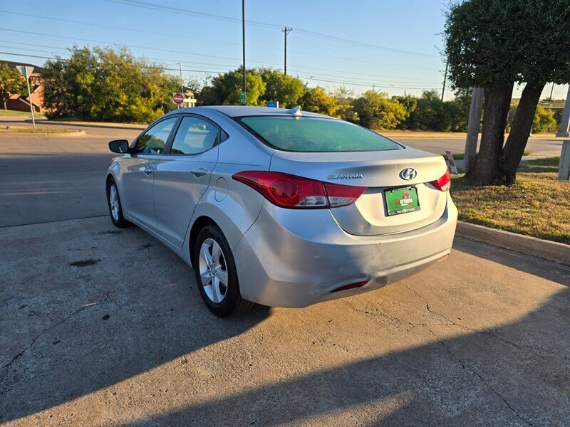 2011 Hyundai ELANTRA GLS - Photo 6 - Garland, TX 75042