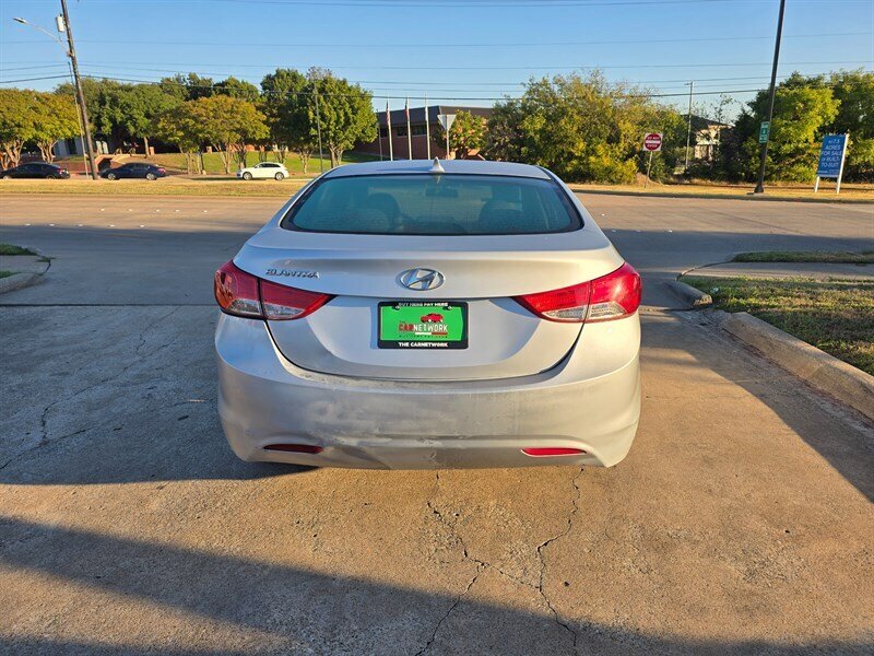 2011 Hyundai ELANTRA GLS - Photo 7 - Garland, TX 75042