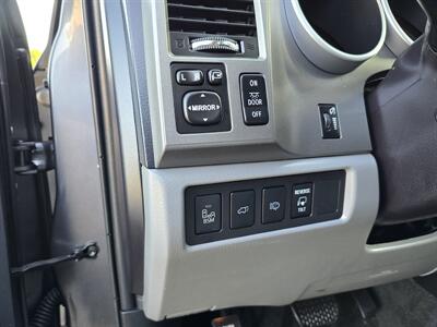 2016 Toyota Sequoia Platinum   - Photo 19 - Garland, TX 75042