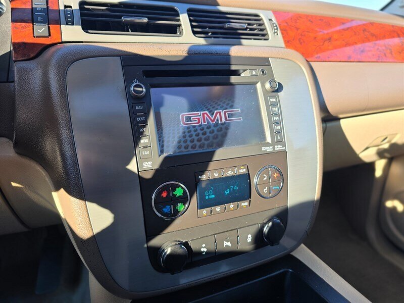 2014 GMC Yukon SLT - Photo 23 - Garland, TX 75042