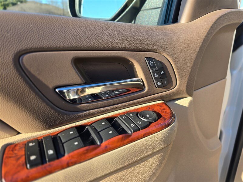 2014 GMC Yukon SLT - Photo 17 - Garland, TX 75042