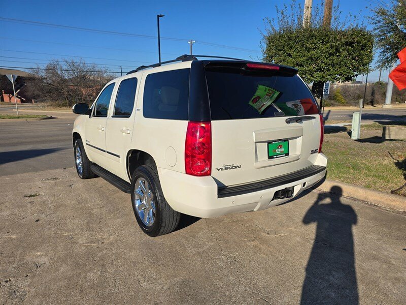 2014 GMC Yukon SLT - Photo 7 - Garland, TX 75042