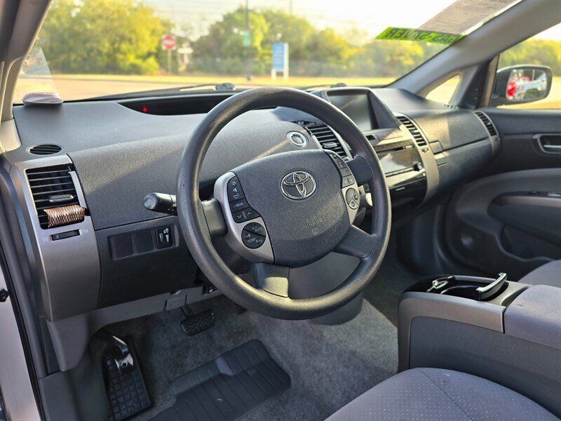 2009 Toyota Prius - Photo 14 - Garland, TX 75042