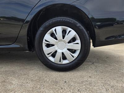 2011 Toyota Corolla LE   - Photo 4 - Garland, TX 75042
