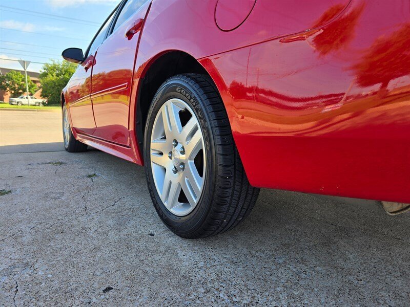 2013 Chevrolet Impala LT - Photo 5 - Garland, TX 75042