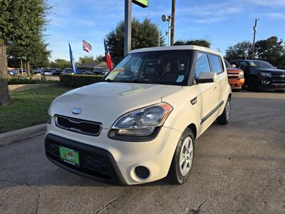 2013 Kia Soul   - Photo 2 - Garland, TX 75042