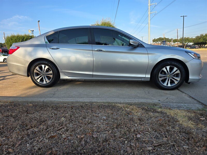2014 Honda Accord LX - Photo 9 - Garland, TX 75042