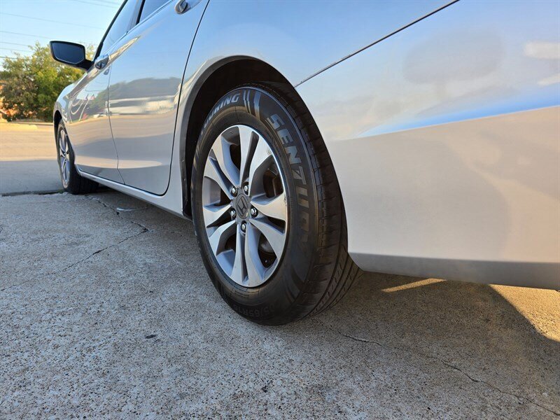 2014 Honda Accord LX - Photo 5 - Garland, TX 75042