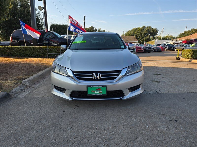 2014 Honda Accord LX - Photo 11 - Garland, TX 75042