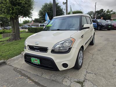 2013 Kia Soul   - Photo 2 - Garland, TX 75042